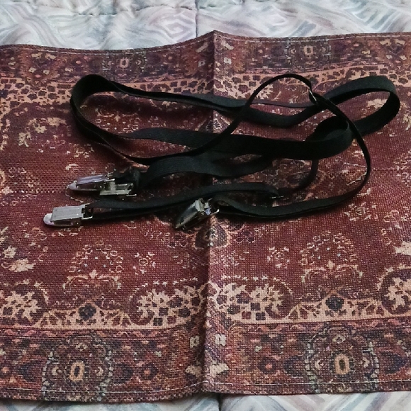 Suspenders/Braces - Picture 1 of 3